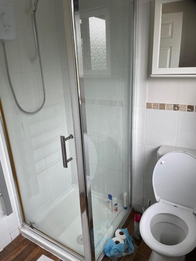 Вілла 5 Bed House, 32 Tutbury Avenue, Cannon Park, Coventry, Cv4 7Bj Екстер'єр фото