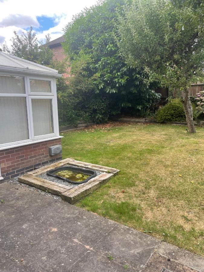 Вілла 5 Bed House, 32 Tutbury Avenue, Cannon Park, Coventry, Cv4 7Bj Екстер'єр фото